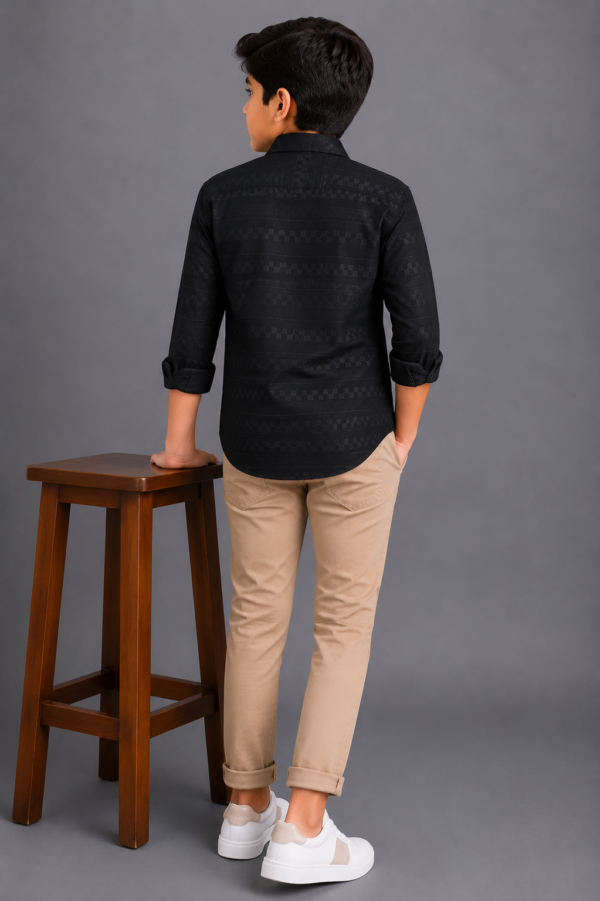 Boys' Black Textured Square Pattern Casual Shirt - Image 4