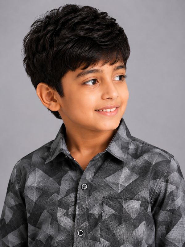 Boys' Grey Geometric Print Casual Button-Down Shirt - Image 3