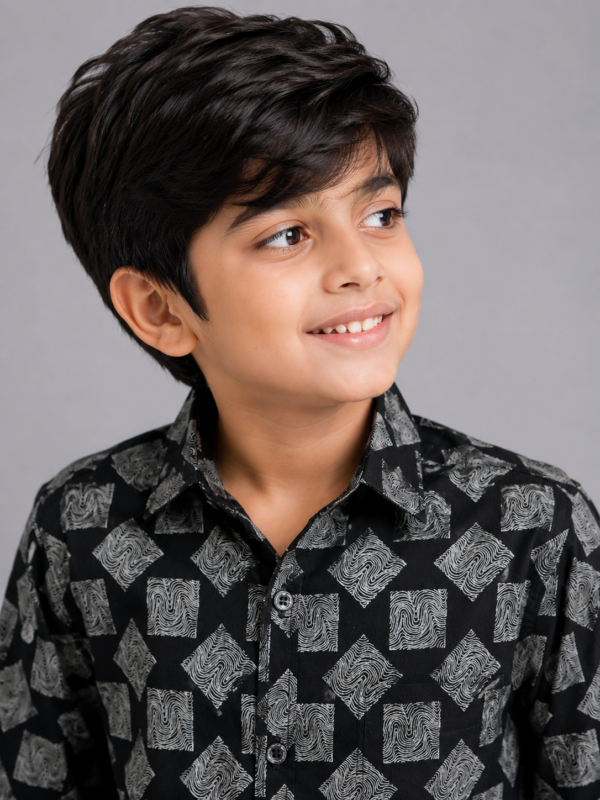 Boys' Stylish Black Geometric Print Casual Shirt - Image 2