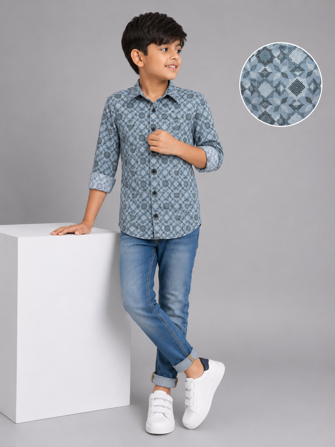 bb8f2b17-695f-4a21-8070-313a4fd24e84 Boys' Geometric Print Cotton Shirt - Image 1