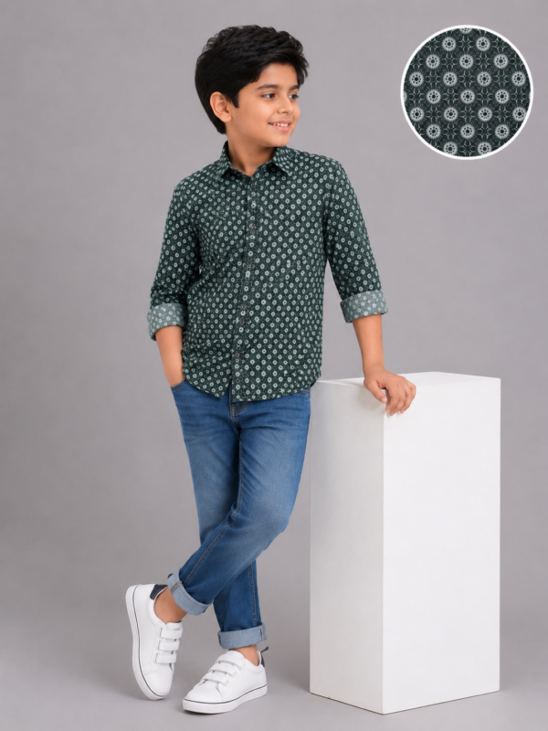 Boys' Stylish Green Geometric Print Long Sleeve Casual Shirt - Image 2
