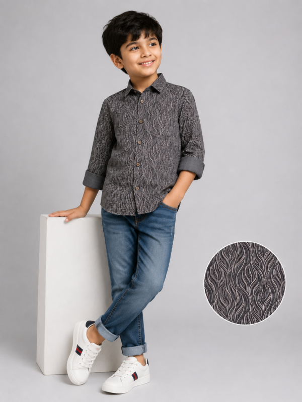 Young Men's Abstract Wave Print Button-Down Shirt - Image 3