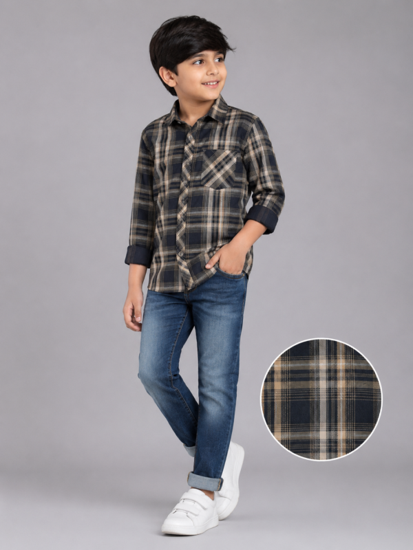 Boys' Classic Plaid Long-Sleeve Button-Down Shirt - Image 4