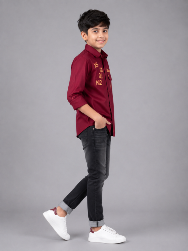 Boys Maroon Graphic Print Casual Button-Down Shirt - Image 4