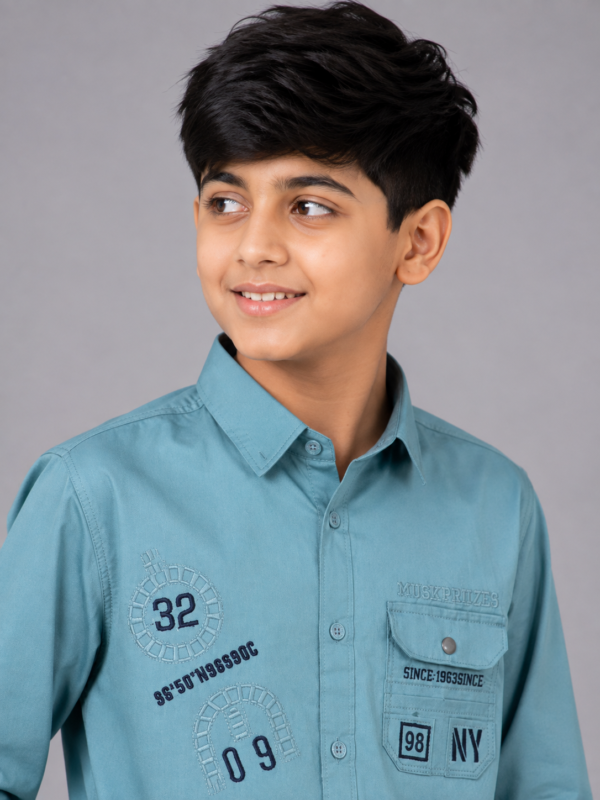 Boys' Graphic Teal Casual Button-Down Shirt - Image 5