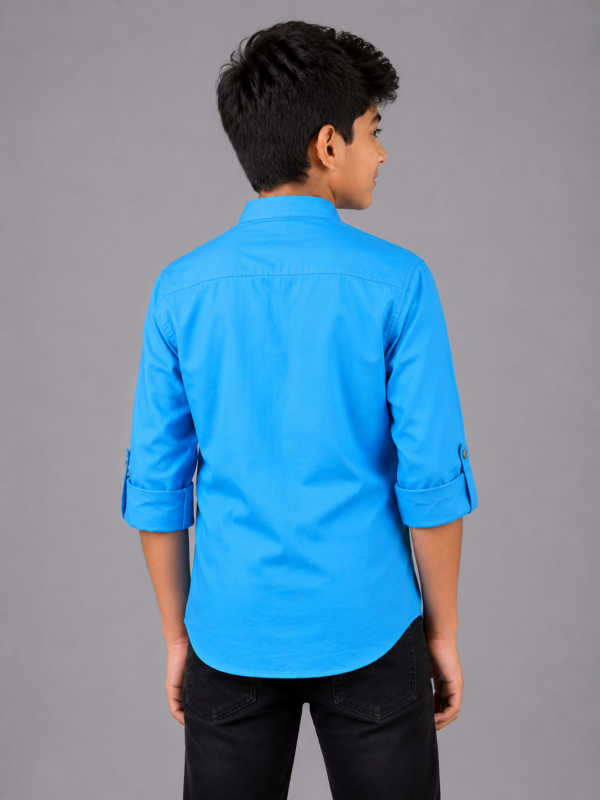 Boys' Radiant Blue Floral Embroidered Mandarin Collar Kurta - Image 2